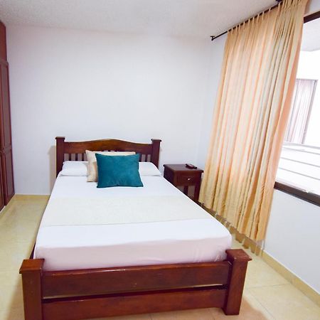 Hotel Toledo Plaza Armenia  Ngoại thất bức ảnh