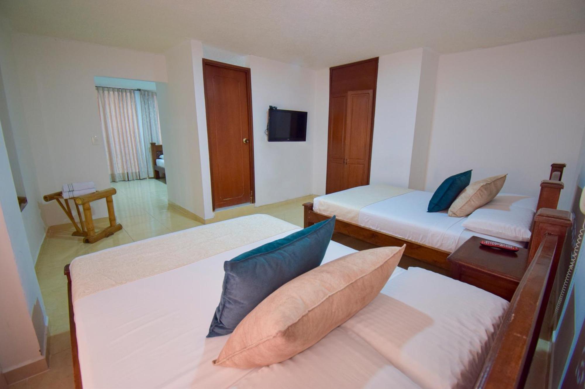 Hotel Toledo Plaza Armenia  Ngoại thất bức ảnh