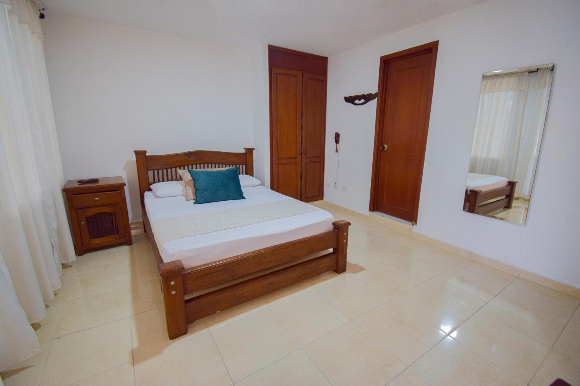 Hotel Toledo Plaza Armenia  Ngoại thất bức ảnh
