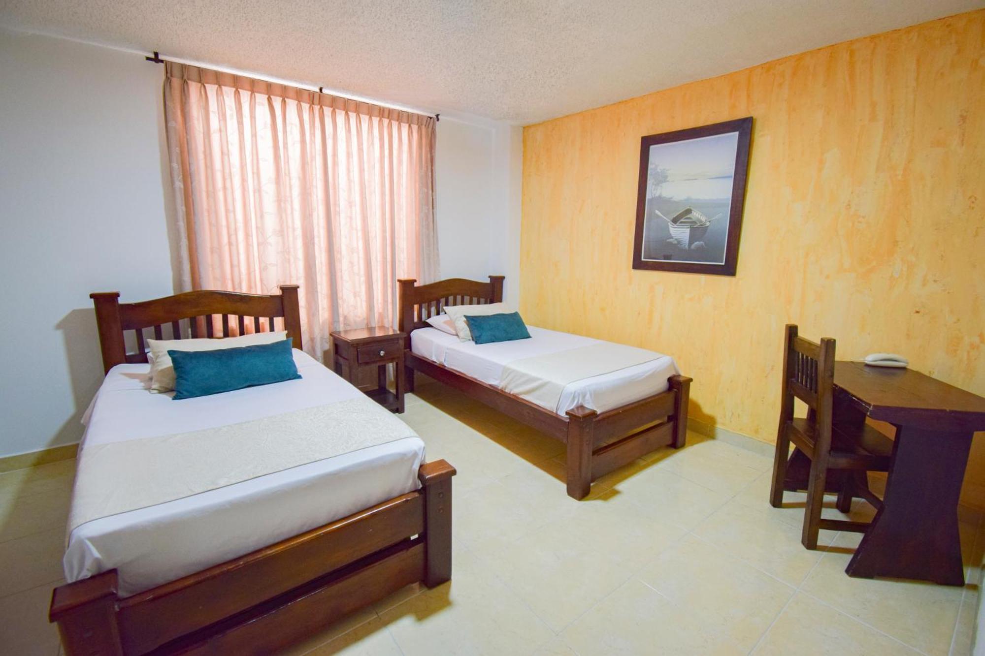Hotel Toledo Plaza Armenia  Ngoại thất bức ảnh