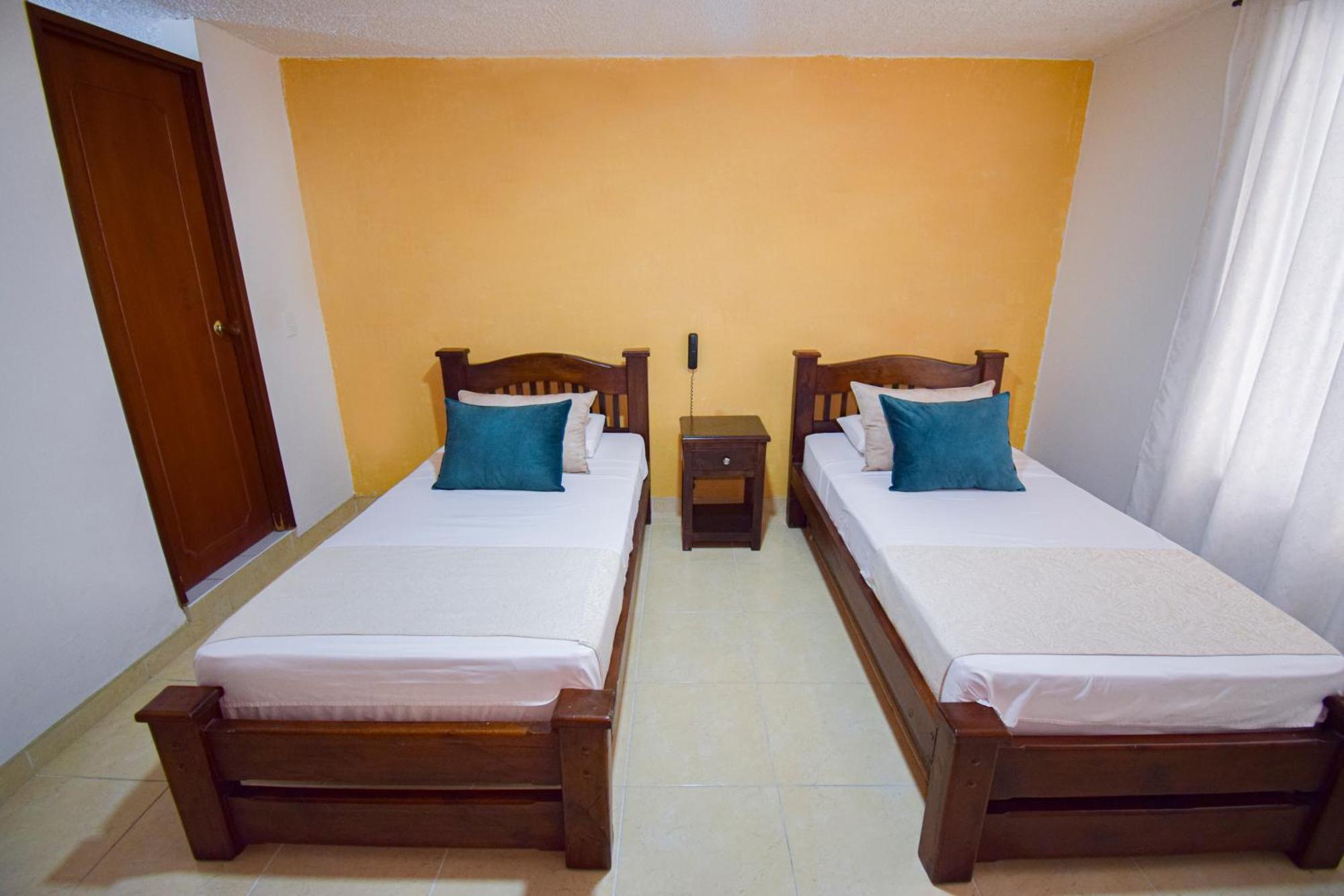 Hotel Toledo Plaza Armenia  Ngoại thất bức ảnh