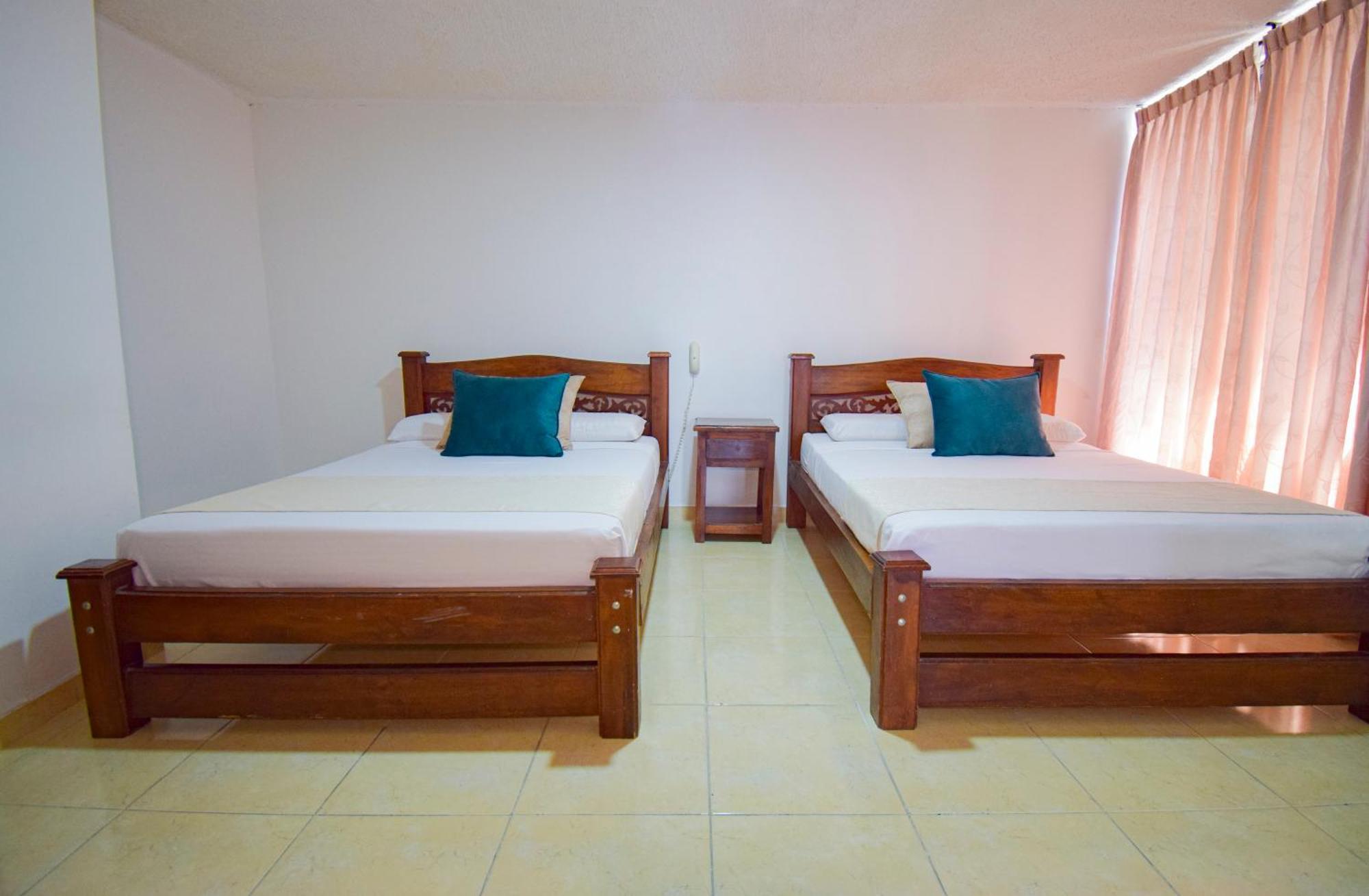 Hotel Toledo Plaza Armenia  Ngoại thất bức ảnh