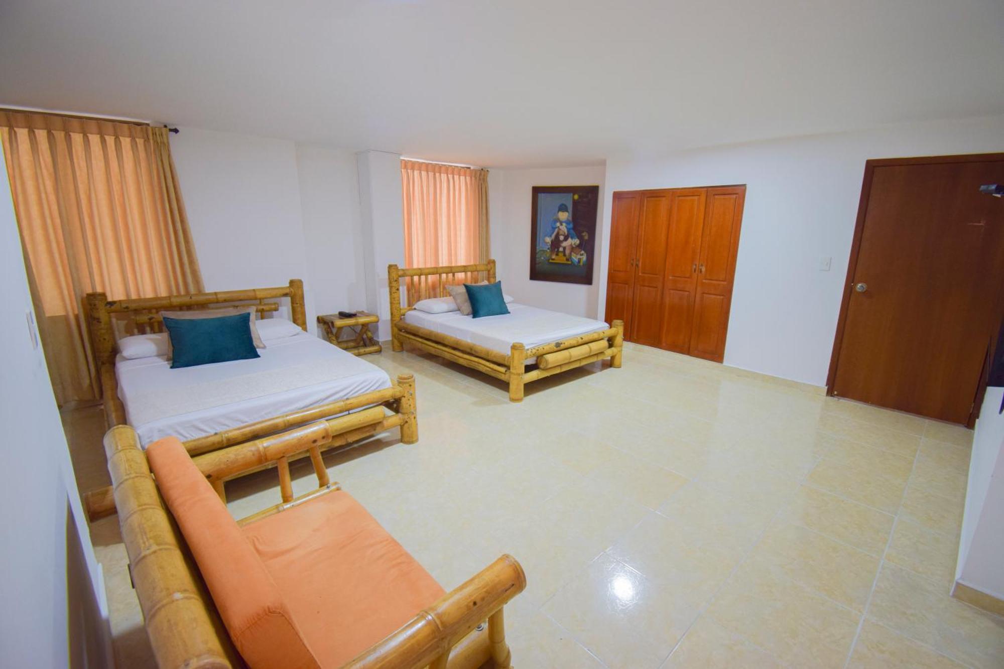 Hotel Toledo Plaza Armenia  Ngoại thất bức ảnh