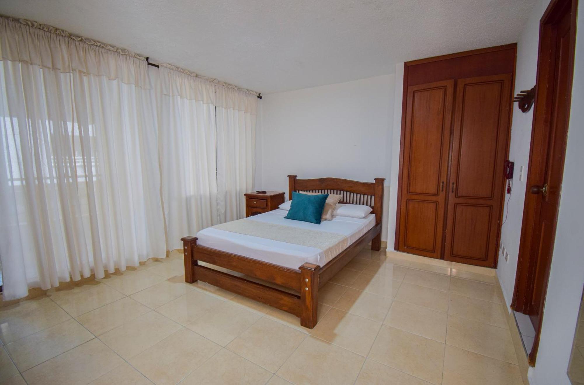 Hotel Toledo Plaza Armenia  Ngoại thất bức ảnh