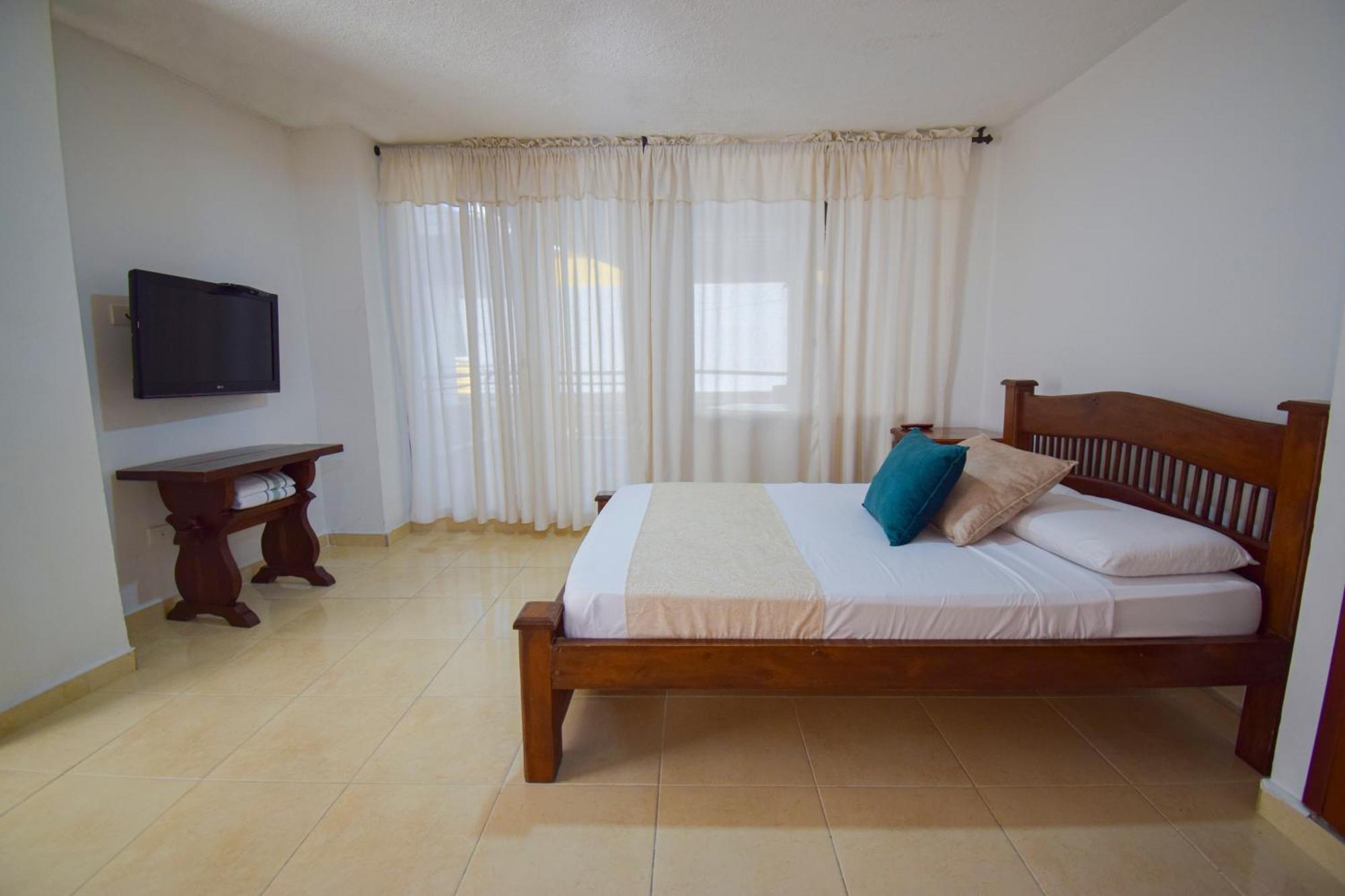 Hotel Toledo Plaza Armenia  Ngoại thất bức ảnh